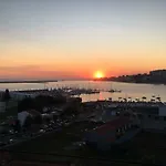 Douro Marina شقة *